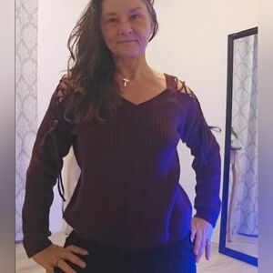 La Hearts Deep Burgundy V-Neck Sweater